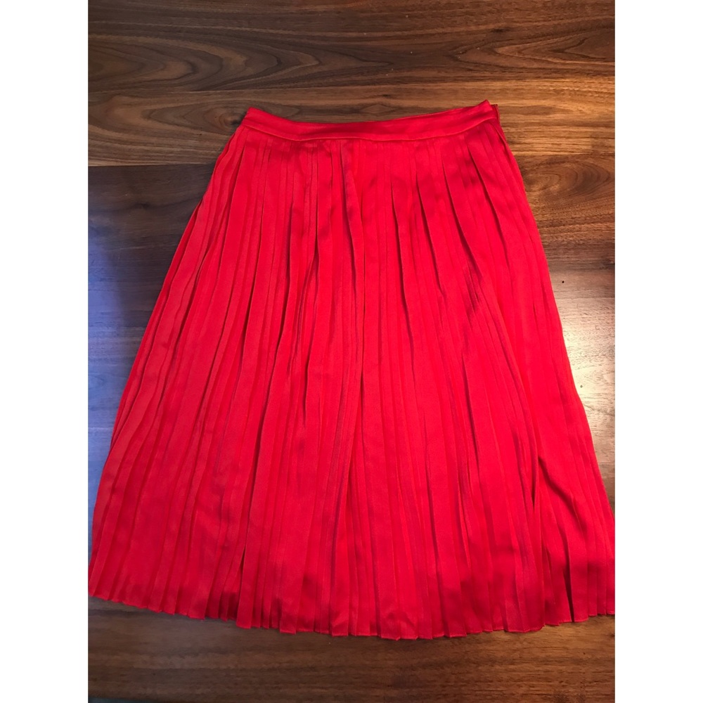 Banana Republic Pleated Midi Skirt NWT
