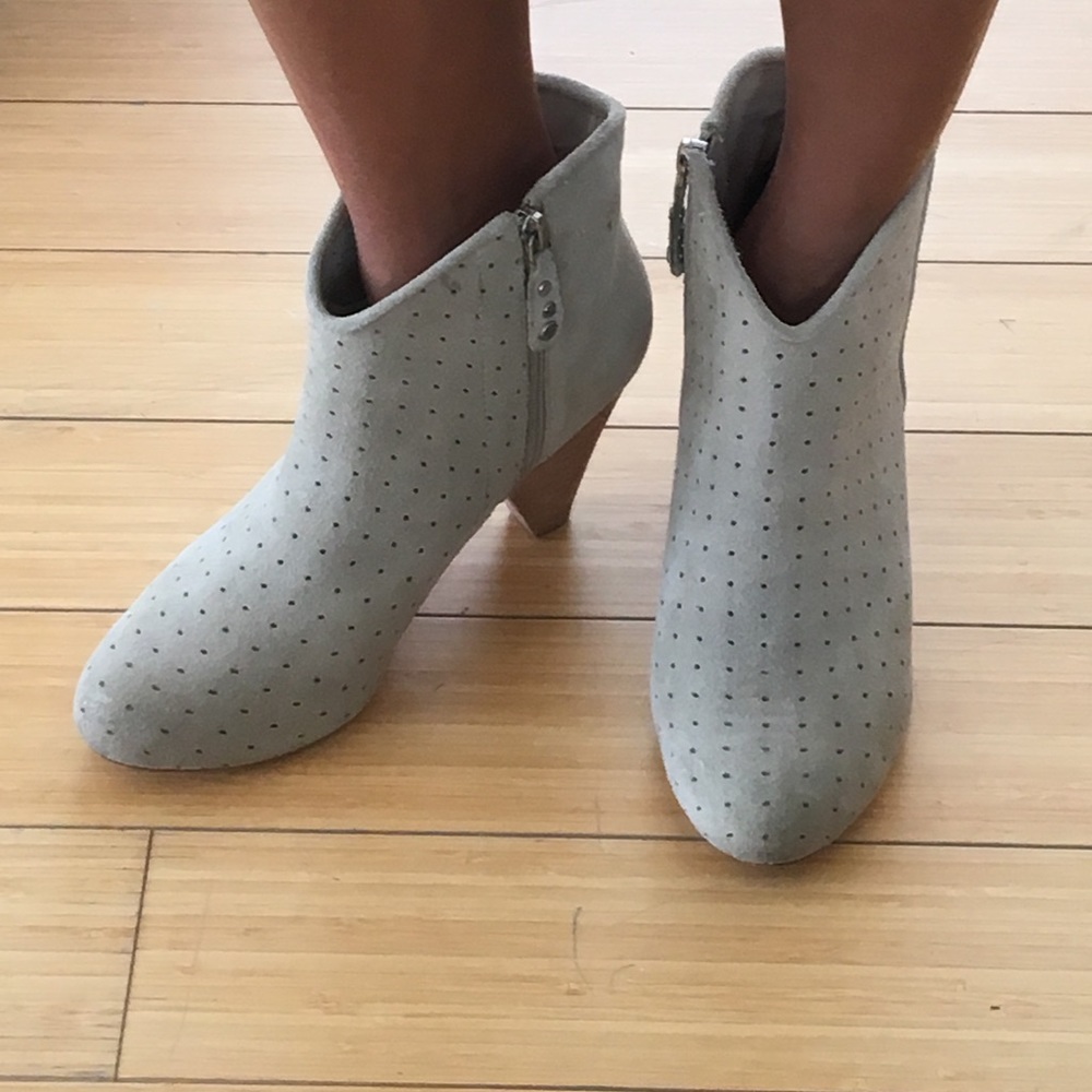 Matt Bernson brown suede perforated ankle boots