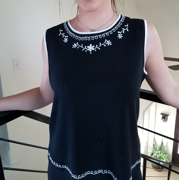 World Republic Clothing Tops - Beautiful stitching!