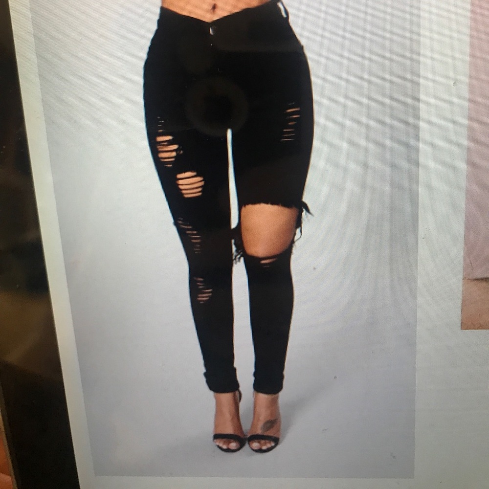 Fashion Nova Glistening Jeans-Black (size 15)