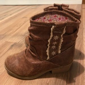 Very loved toddler booties.