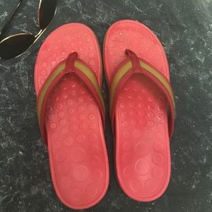 Vionic Orthaheel Slipper for women