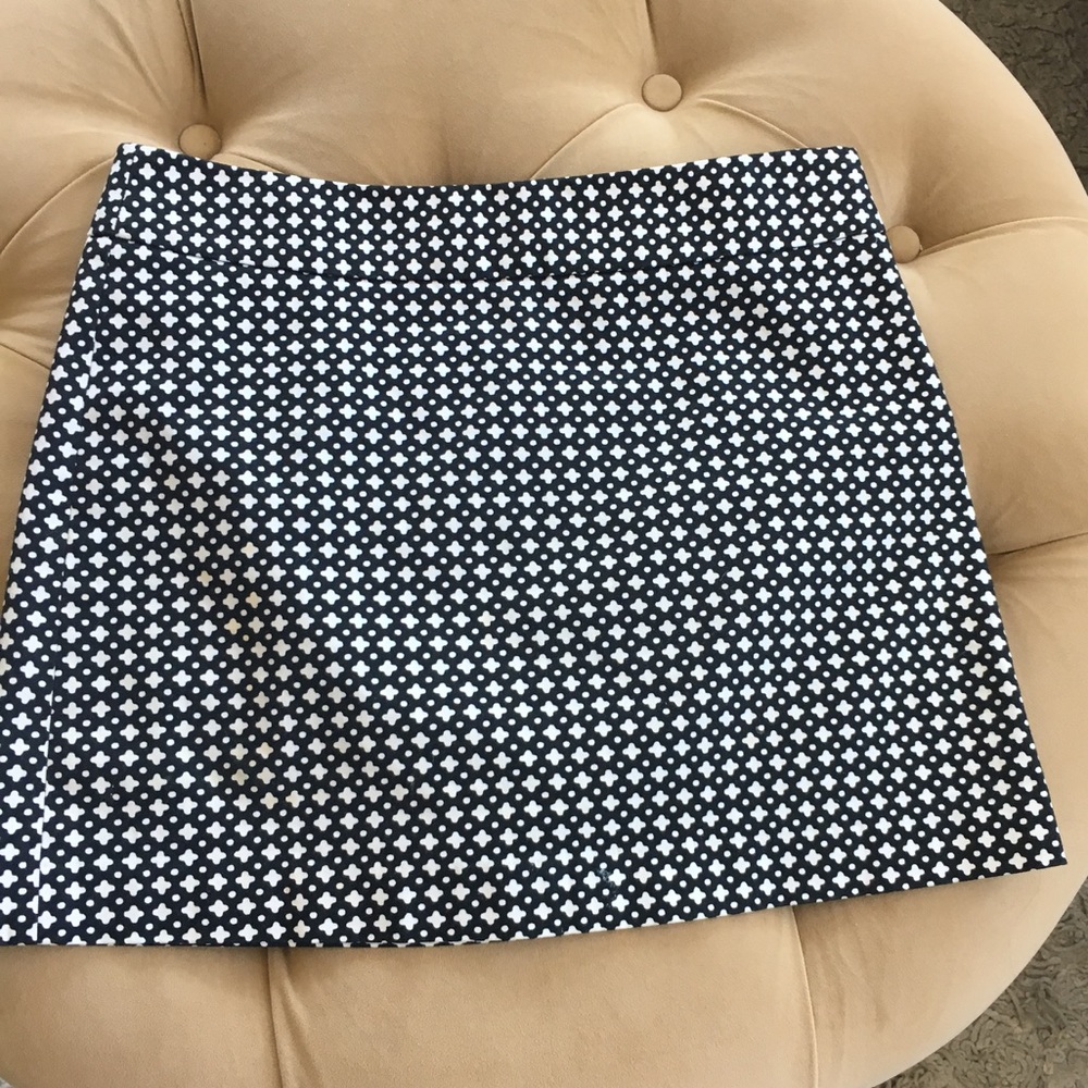 JCrew Patterned Black and White Size 6 Skirt