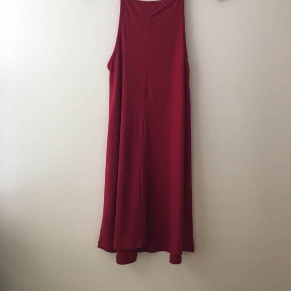 Red flowing above the knee dress - Picture 3 of 4