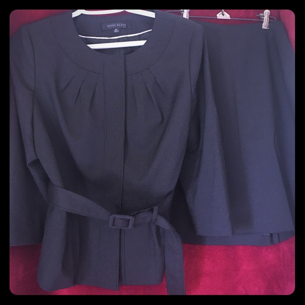 Anne Klein coat/skirt