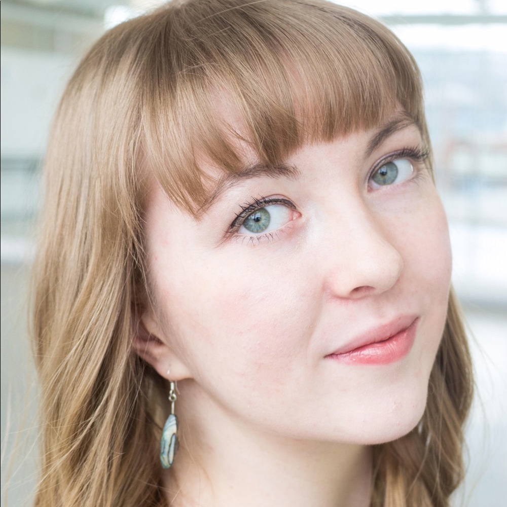 Meet your Posher, Emma