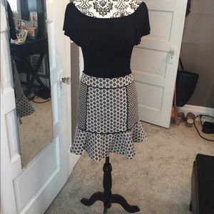 LOFT Tulip Pencil Skirt
