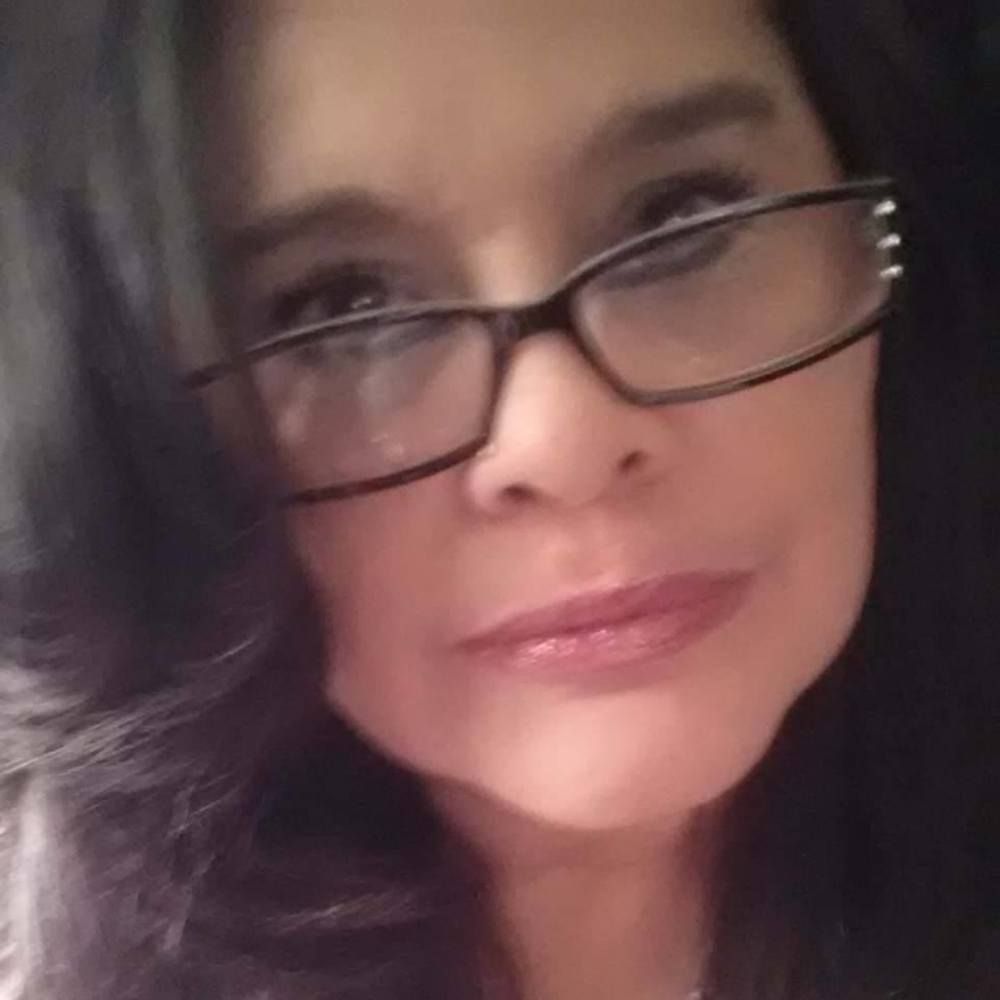 Meet your Posher, Gina