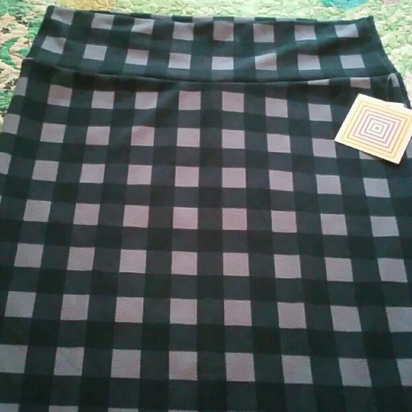 LuLaRoe Dresses & Skirts - LuLaRoe Cassie Skirt