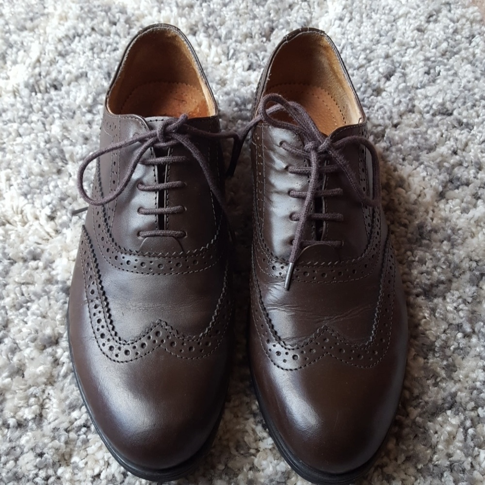 Ben Sherman wingtip shoes