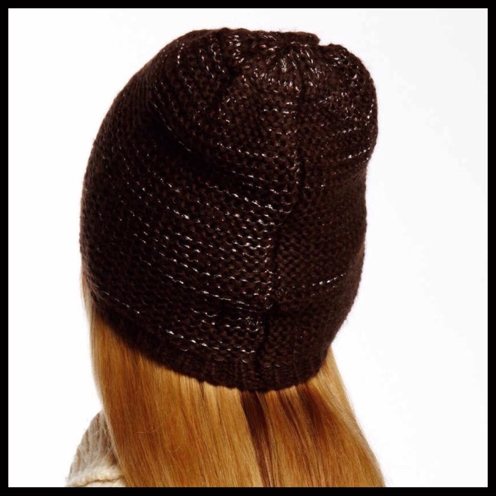 STEVE MADDEN METALLIC BEANIE HAT - Picture 3 of 8