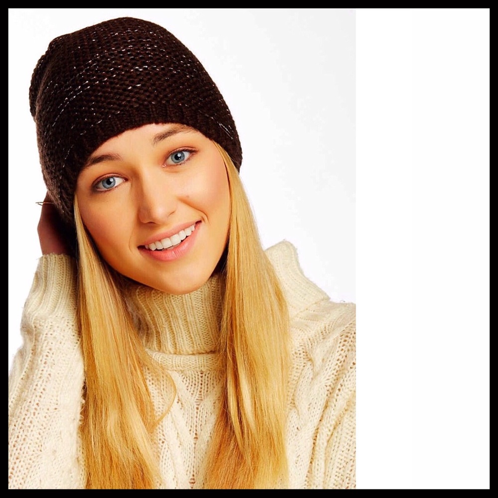 STEVE MADDEN METALLIC BEANIE HAT - Picture 4 of 8