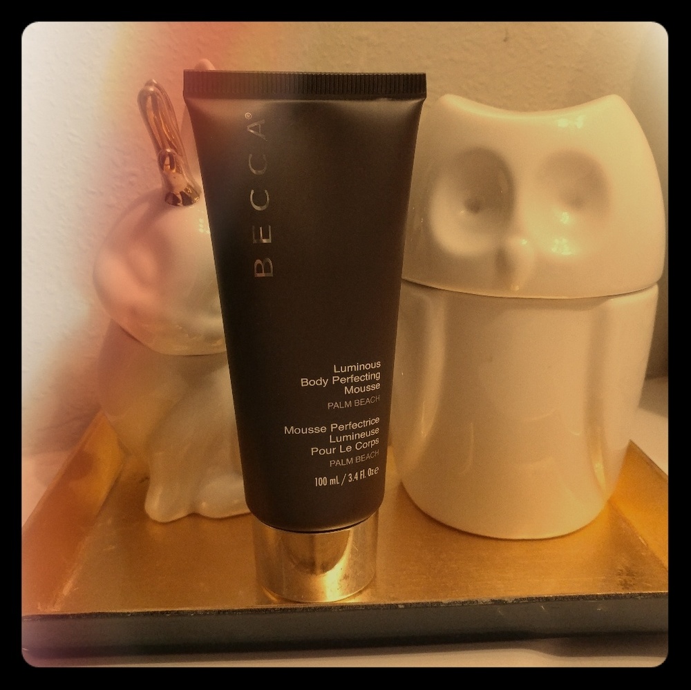 Becca Cosmetics Luminous Body Perfecting Mousse
