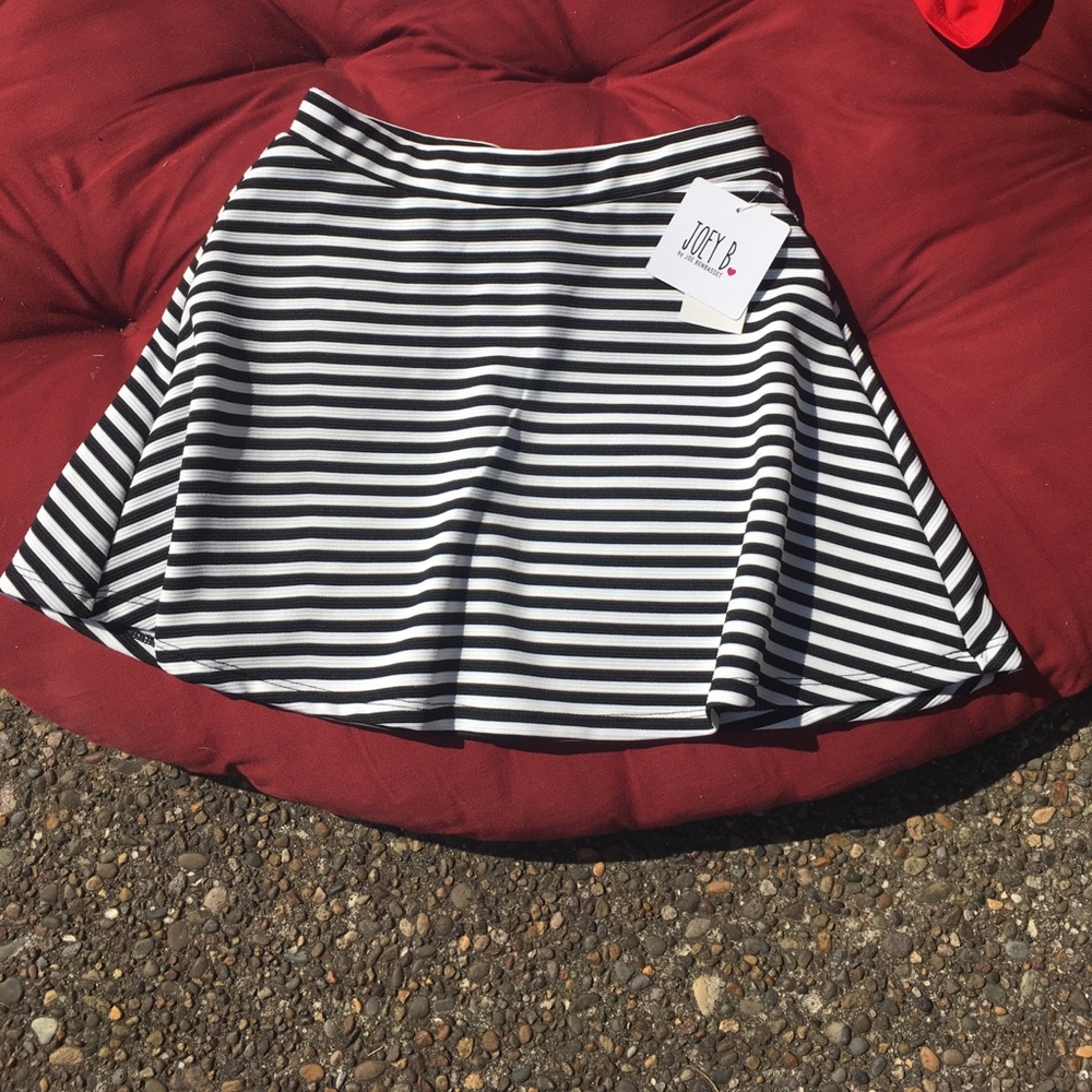 Girls skater skirt