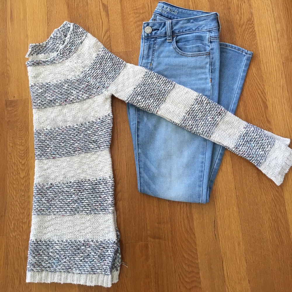 Soft & Cozy Striped Sweater from Mudd Size XS