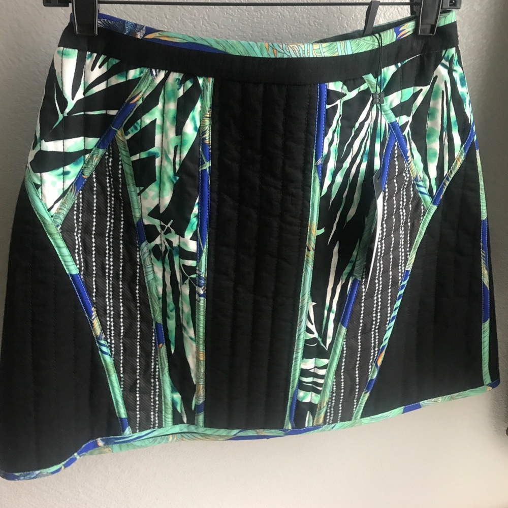 BRAND NEW skirt