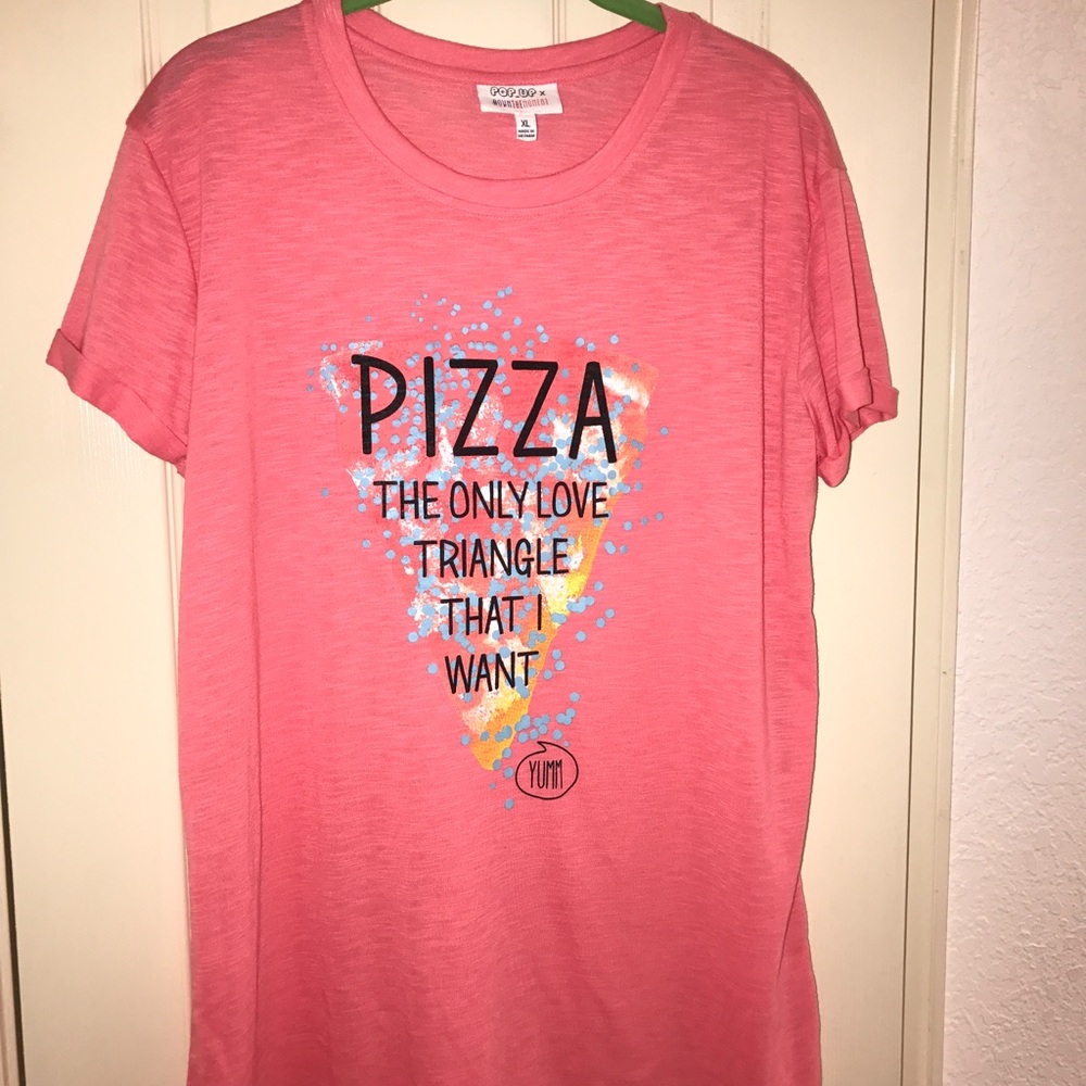 Juniors XL graphic tee