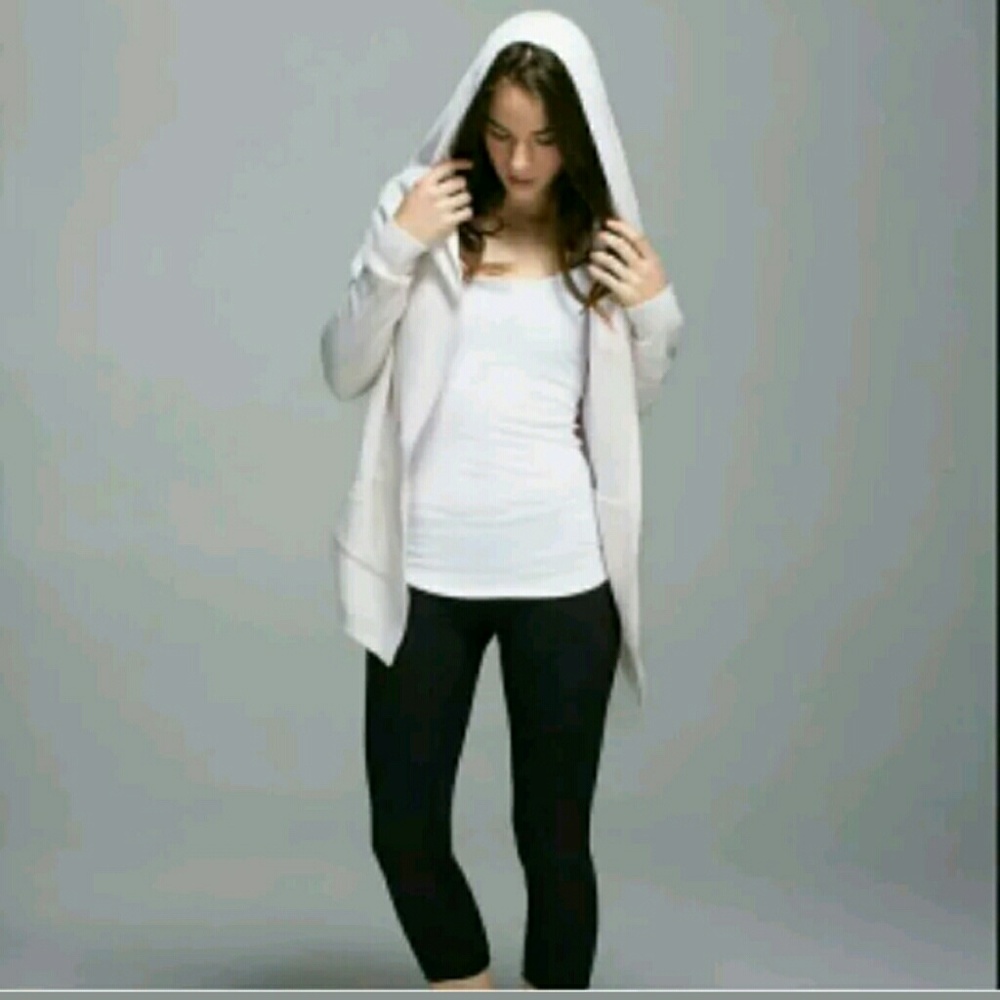 Lululemon Cabin Yogi Wrap Sz 10 EUC Heathered Dune