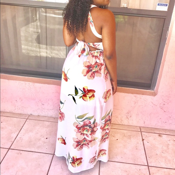 🌺Elegant Floral Maxi Dress🌺 - Picture 2 of 3