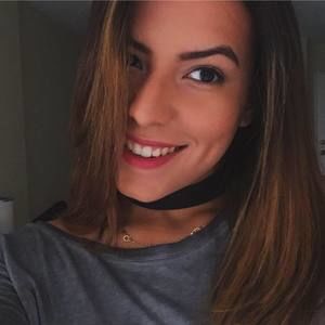 Meet your Posher, Alejandra