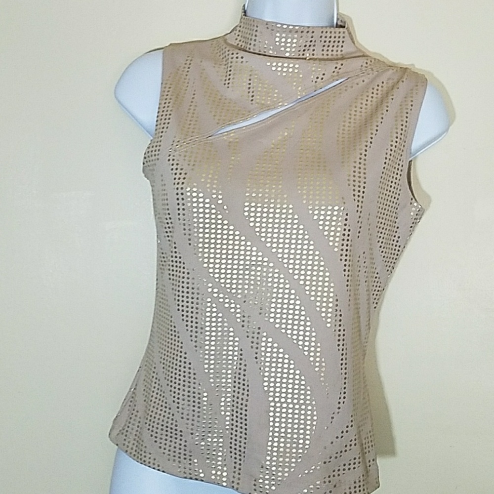 Gold and tan moa moa tank with cutout