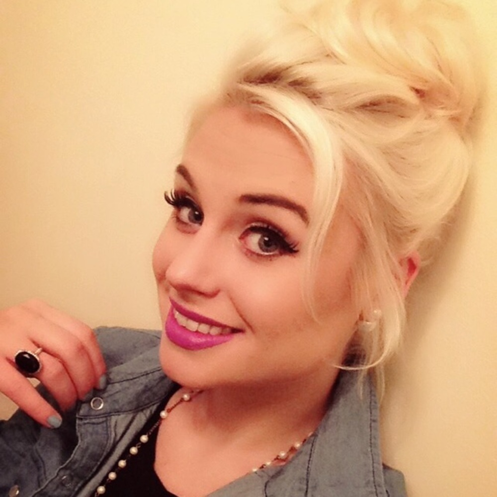 Meet your Posher, Stephanie