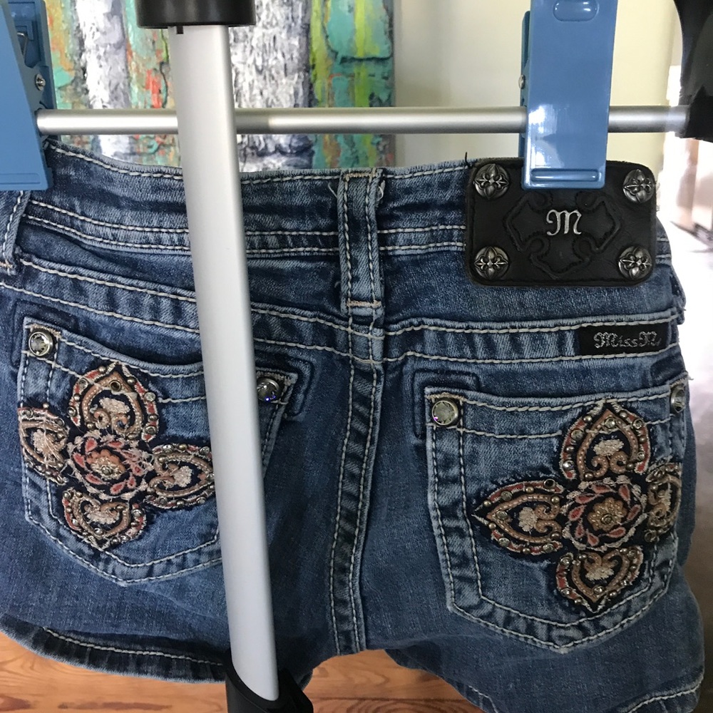 Girl's Miss Me shorts with detailed pockets