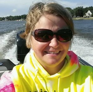 Meet your Posher, Renee