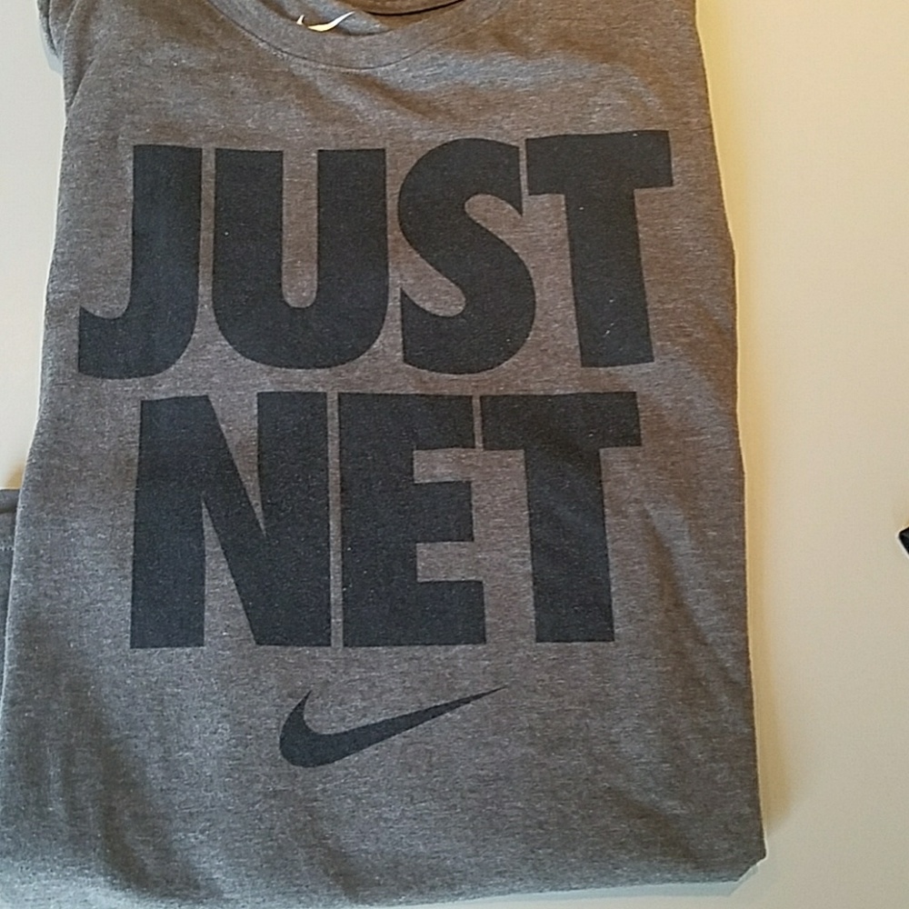 3 Nike Shirts - Picture 6 of 6