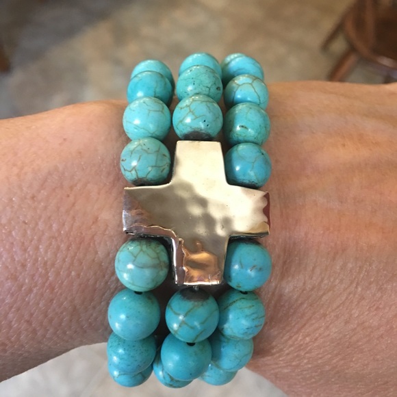 Devotion Stretch Bracelet - Picture 2 of 3