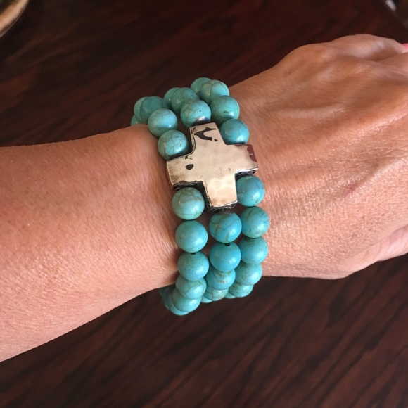 Devotion Stretch Bracelet - Picture 3 of 3