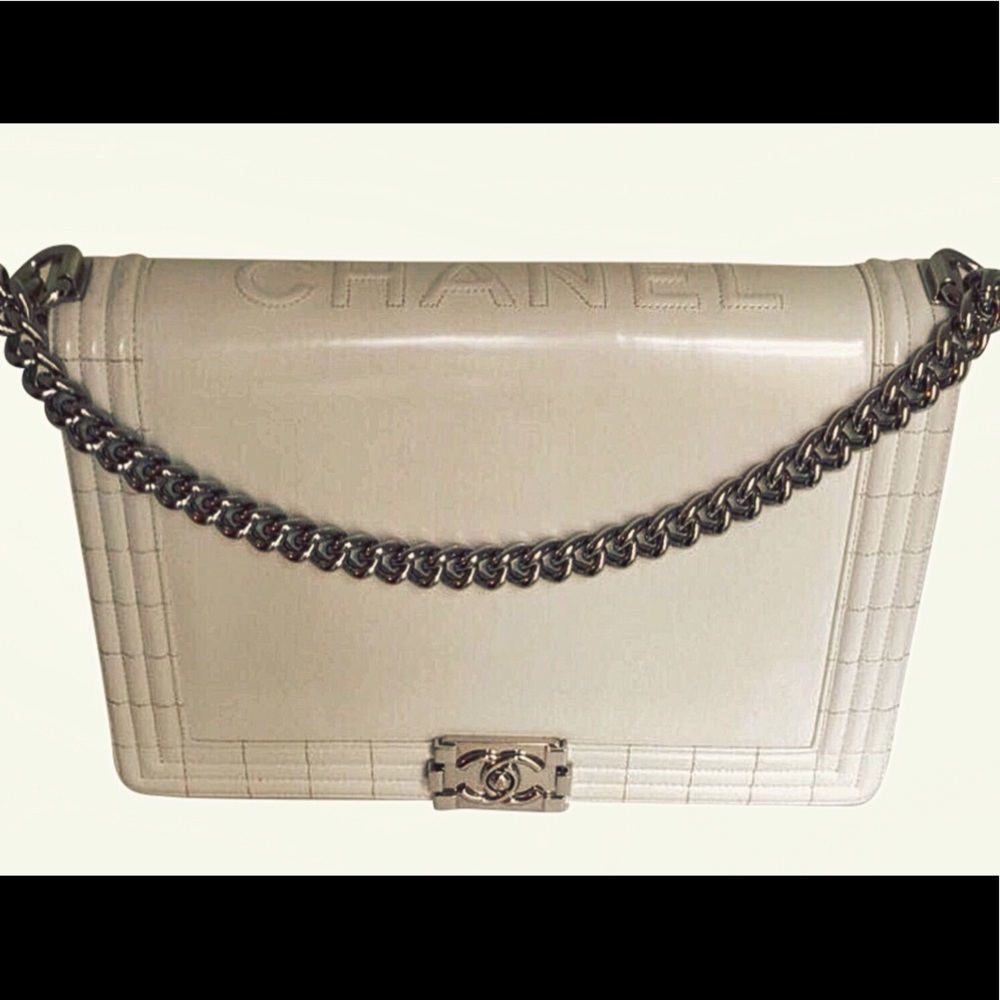 ‼️⭕️SOLD⭕️‼️Chanel boy reverso handbag