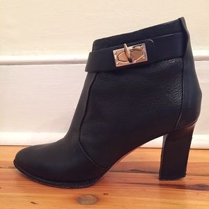 GIVENCHY Shark Lock Leather Ankle Boots