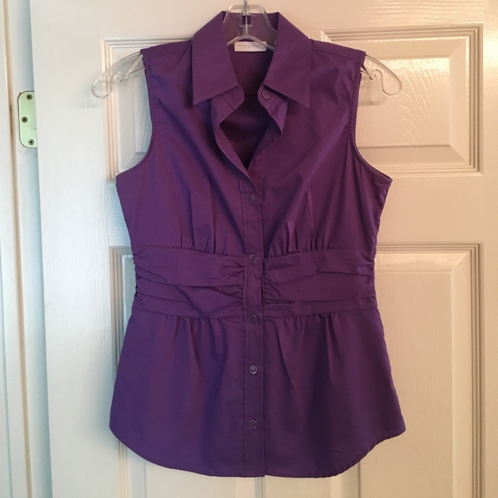 💜 Purple New York and Company SZ XS top 💜
