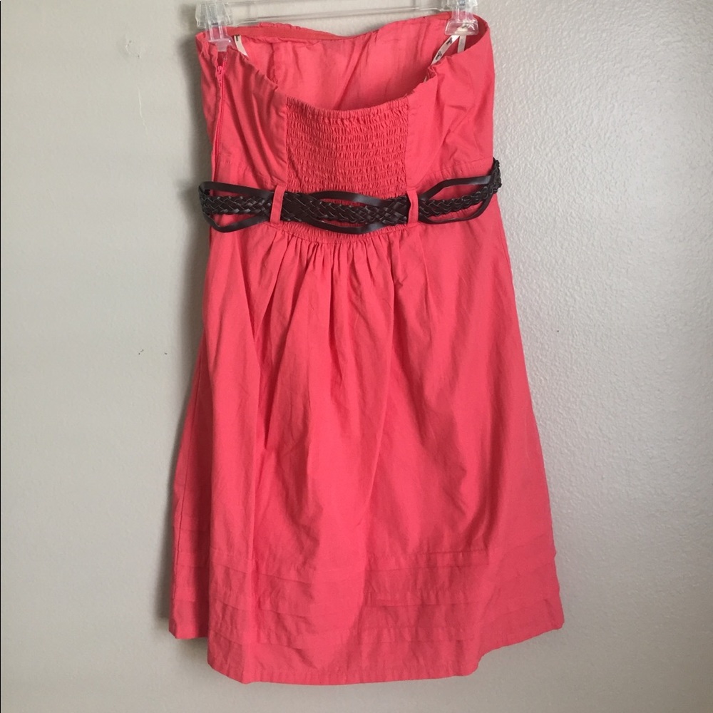🔥 SALE 🔥GUESS STRAPLESS DRESS - Picture 2 of 4