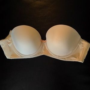 Freya 28E strapless bra