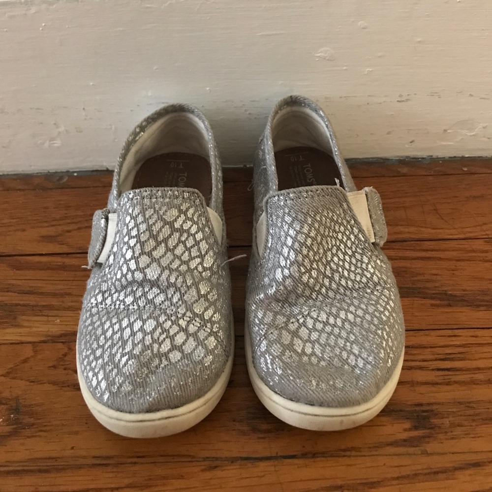Toms Toddler size 10