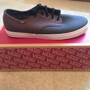 BNWT IN BOX. Men's Vans size 10