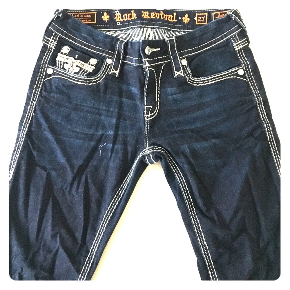 Rock Revival studded jeans ⭐️