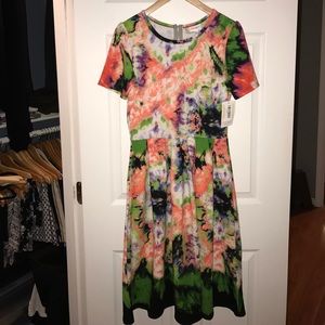 LuLaRoe NWT Tie-died Amelia