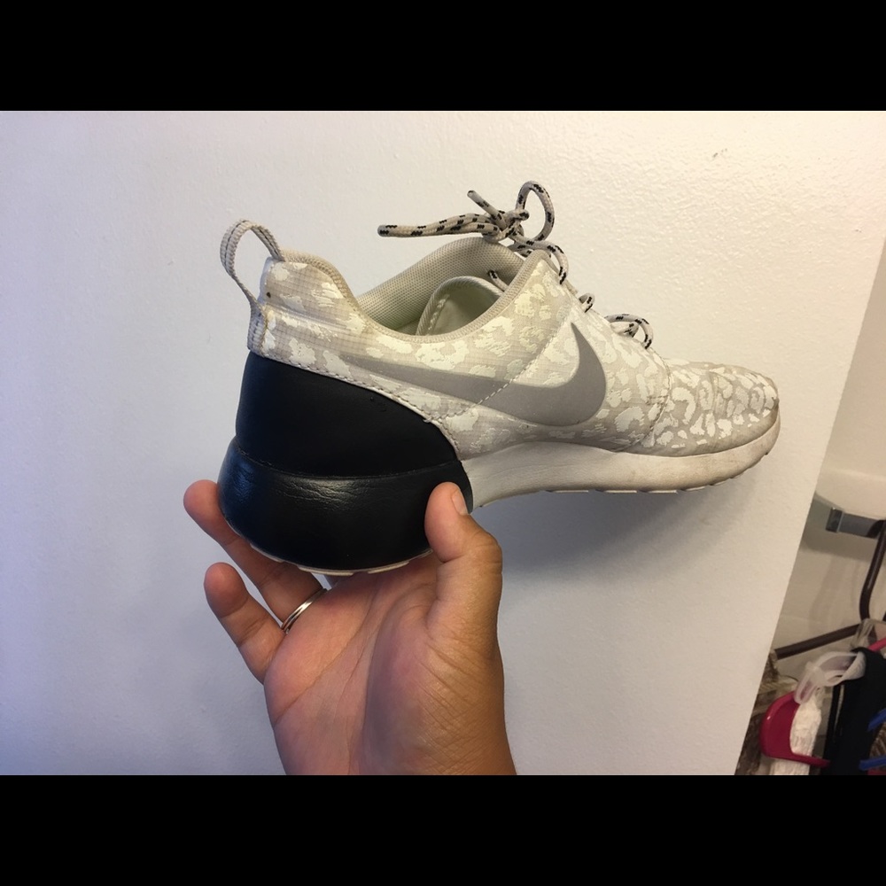Women's Roshe Run