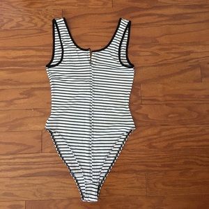 NWOT Striped backless body suit
