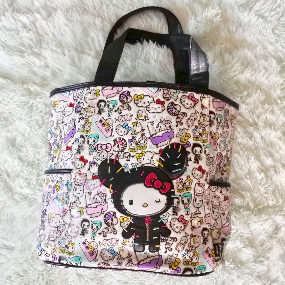 🎈🌟 SOLD 🌟🎈Tokidoki Hello Kitty Sanrio Tote