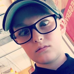 Meet your Posher, Evan