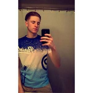 Meet your Posher, Sam