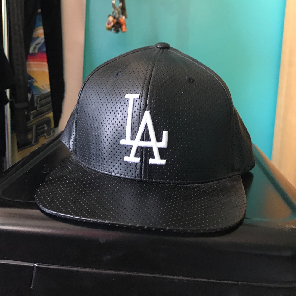 *SOLD* AMERICAN NEEDLE | Faux Leather LA SnapBack