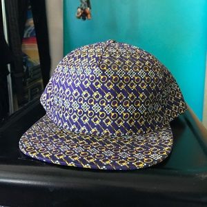 SUPREME | Gold Links SnapBack hat