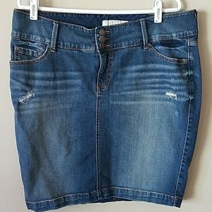 Torrid denim skirt