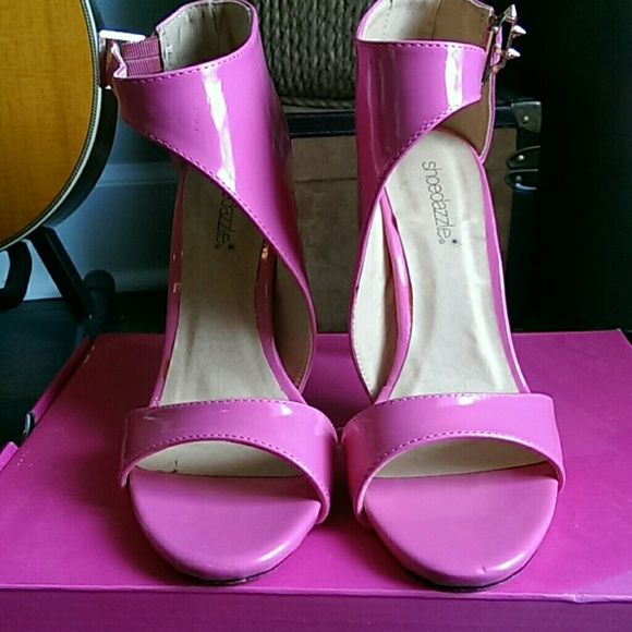 Shoedazzle Hot Pink Unique Heel - Picture 4 of 5