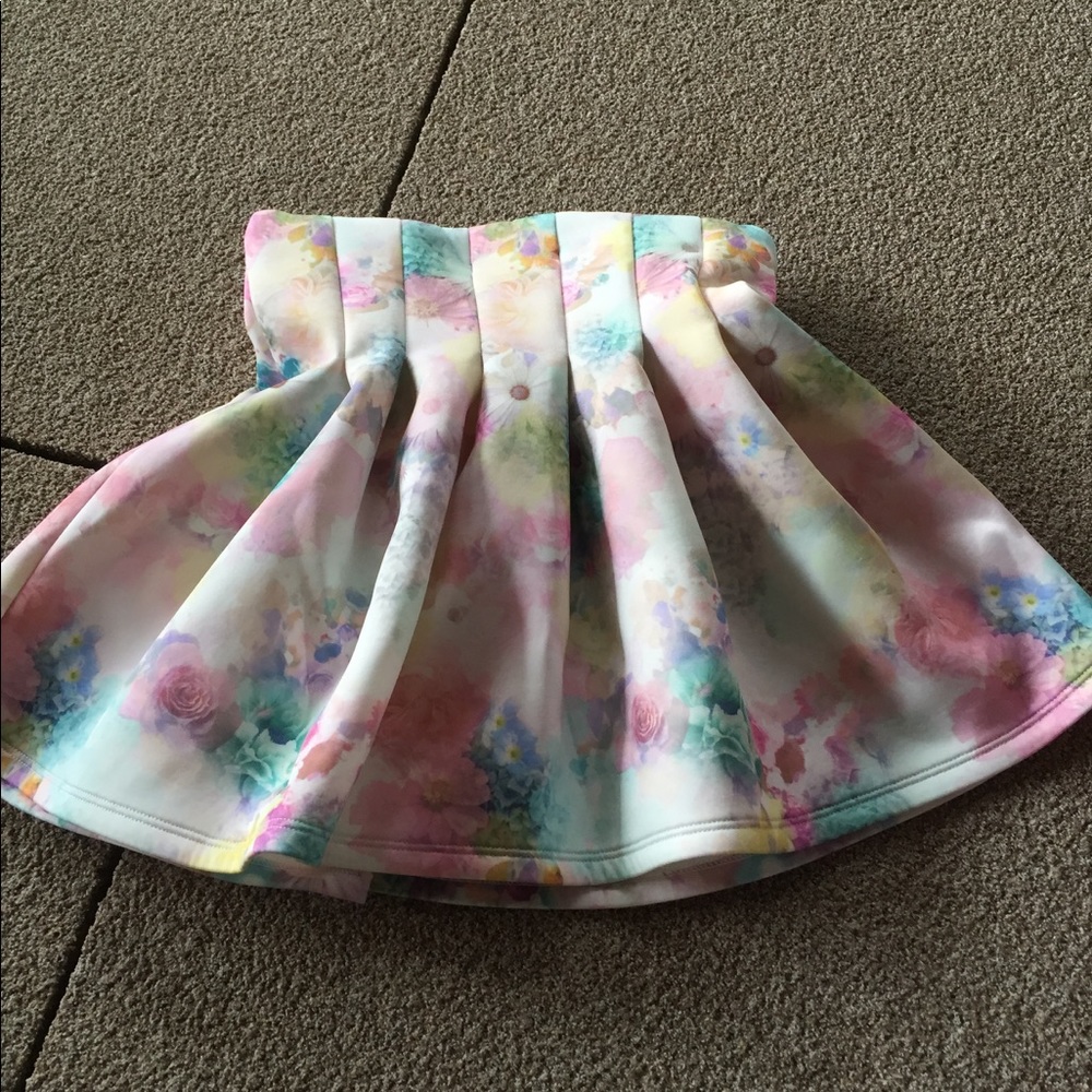 H&m size 6-8y girls skirt